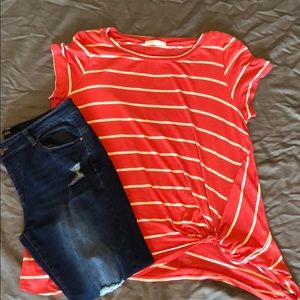 Coral striped shirt with knotted hem